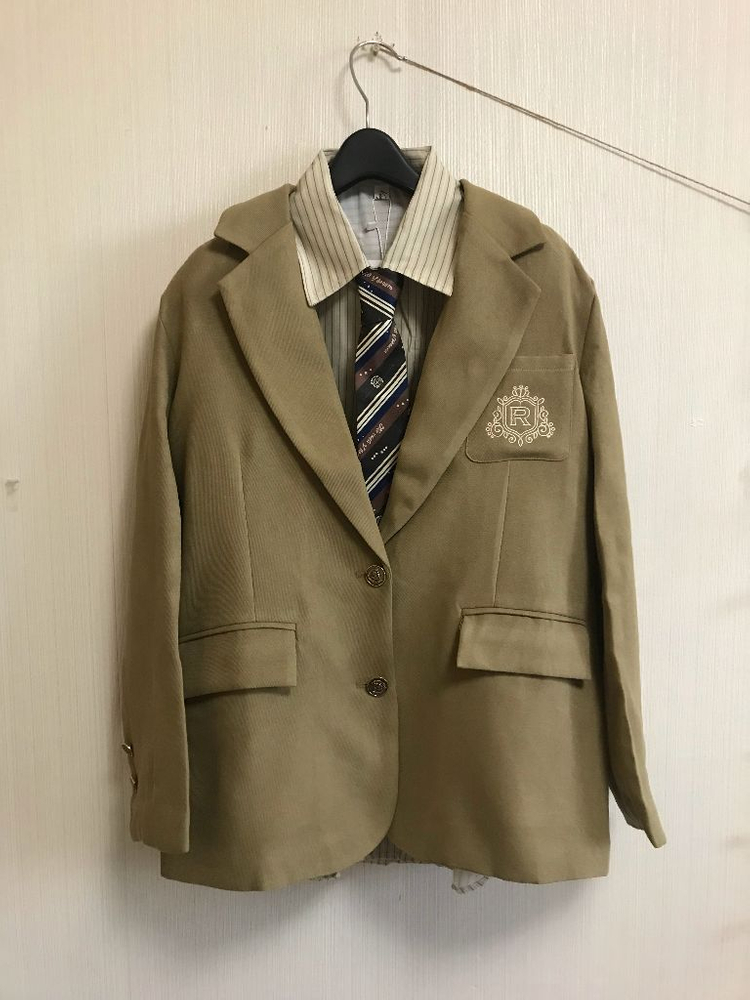 뉴진스 디토 5벌 단체 교복 프레피룩 대여 졸사대여 이미지