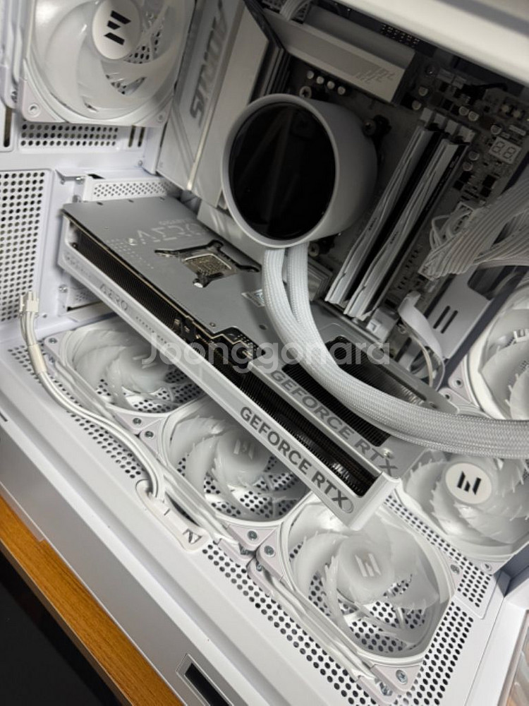 RTX 5080 AERO 판매합니다--0
