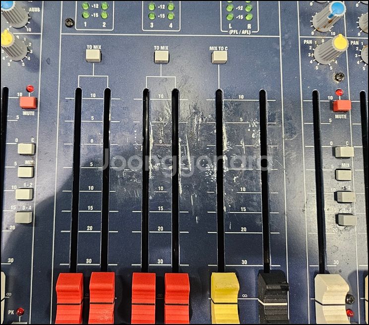 사운드크래프트 LX7 II 24채널 중고 음향 믹서--4
