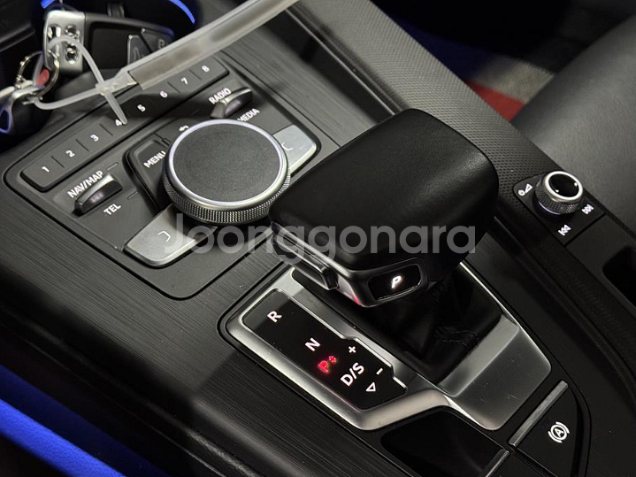 @19년 A5 45 TFSI 콰트로 프리미엄 스포트백--7