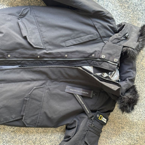 네셔널지오그래픽 패딩 SS급 팝니다