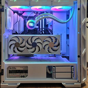 9800x3d 5080 32gb 완본체 컴퓨터 신품급
