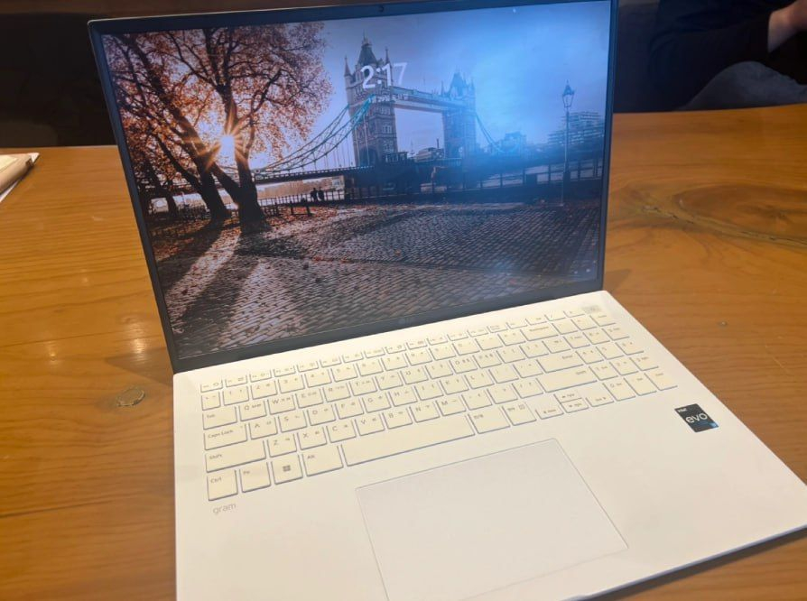 LG gram 16Z90R-GP76ML 512gb (2 이미지