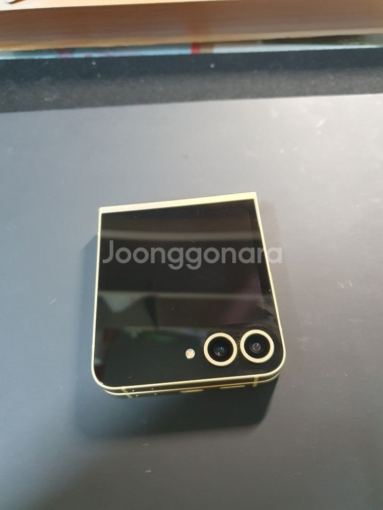 갤럭시 Z플립6 옐로우 256G 상태최상!!--5