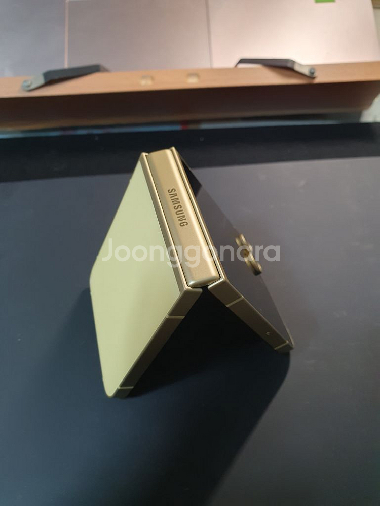 갤럭시 Z플립6 옐로우 256G 상태최상!!--6