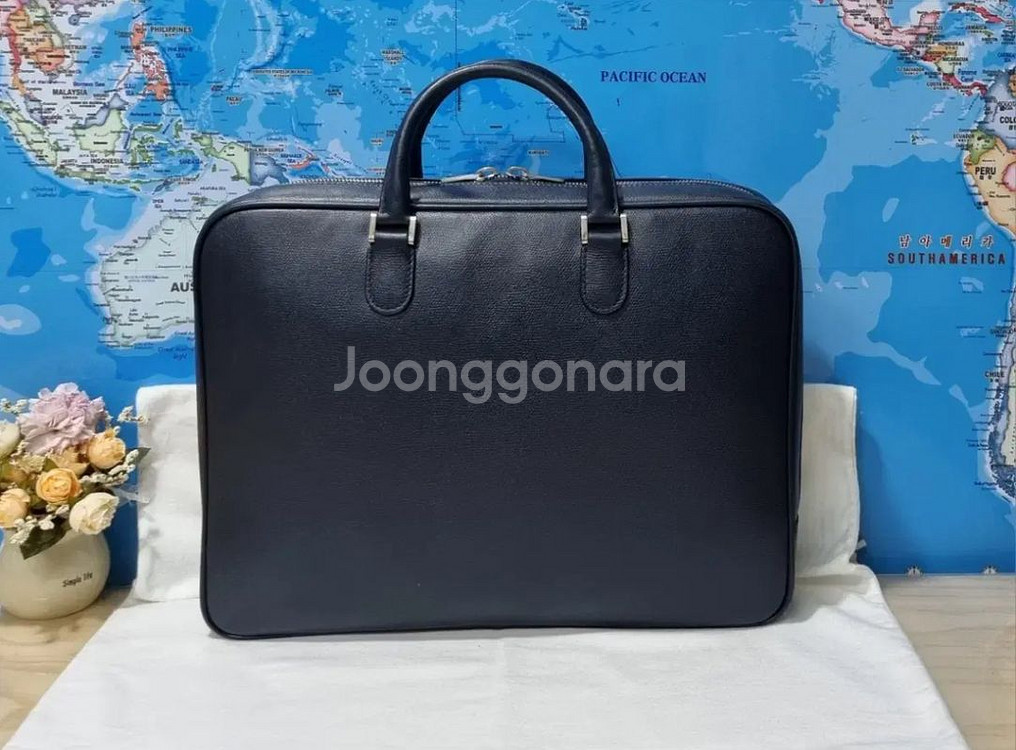 정품.발렉스트라 서류가방.송아지가죽(새상품급.다크네이비--3