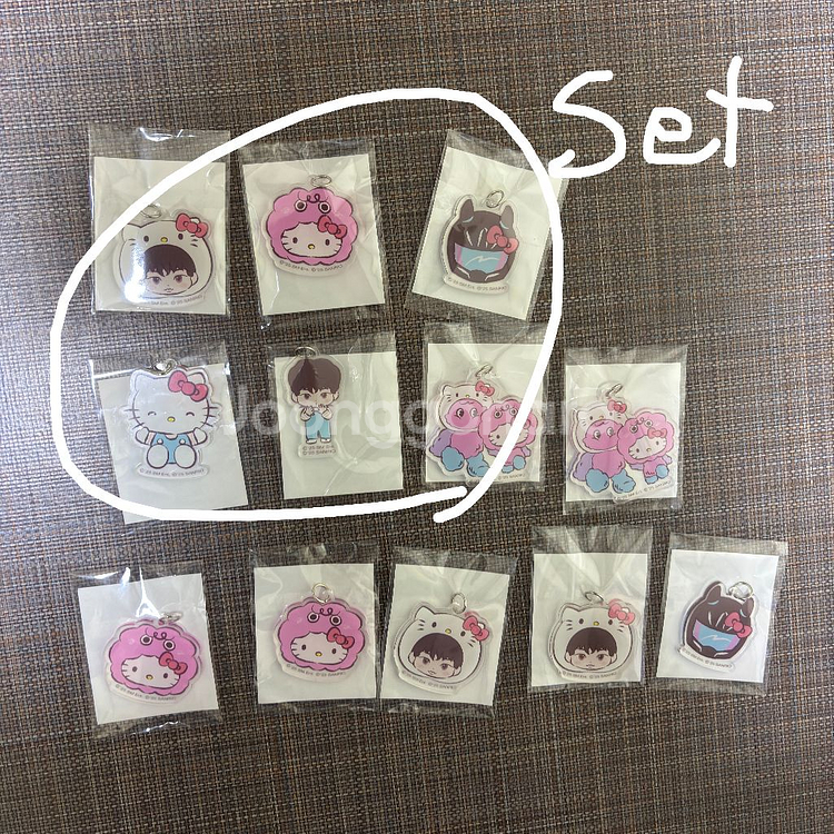 샤이니 키 복실이 x 헬로키티 콜라보 팝업 DIY 키링--0