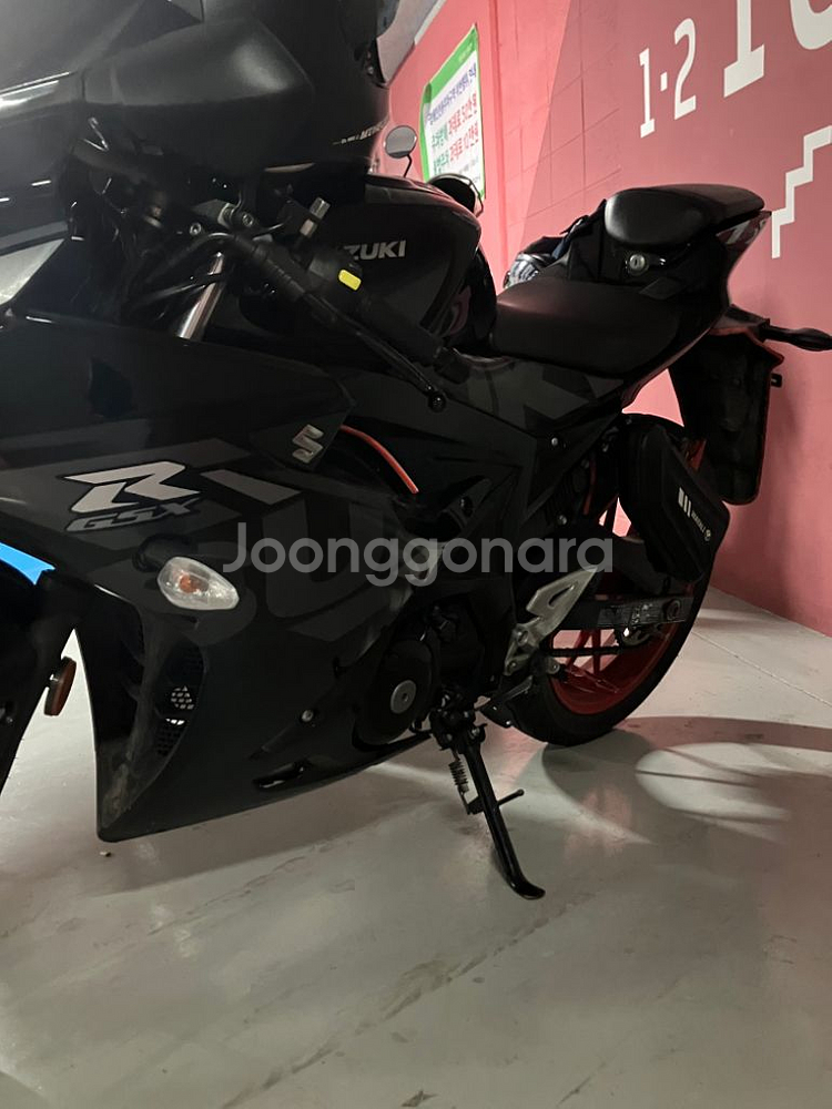 스즈키 gsx-r125--1