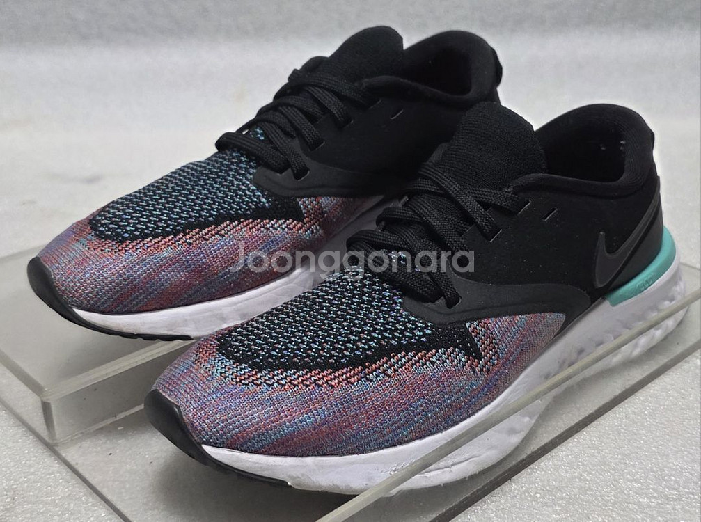 나이키 Nike 오디세이 리액트 2 러닝화 여성 235--1