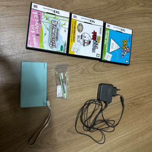 닌텐도 DS lite + 카트리지 3개