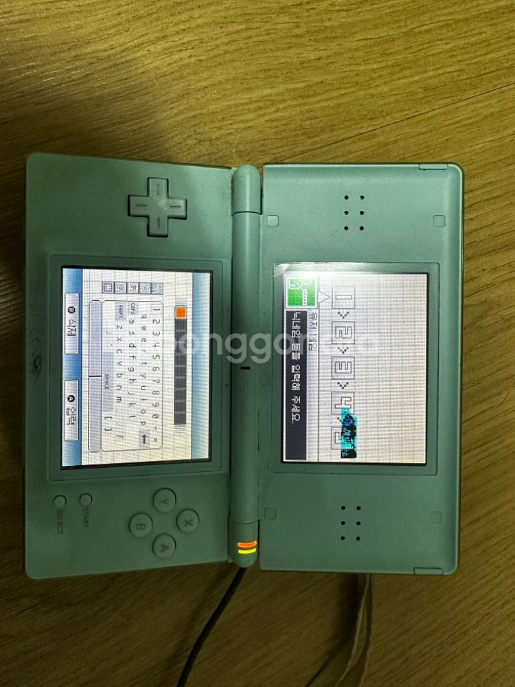 닌텐도 DS lite + 카트리지 3개--1