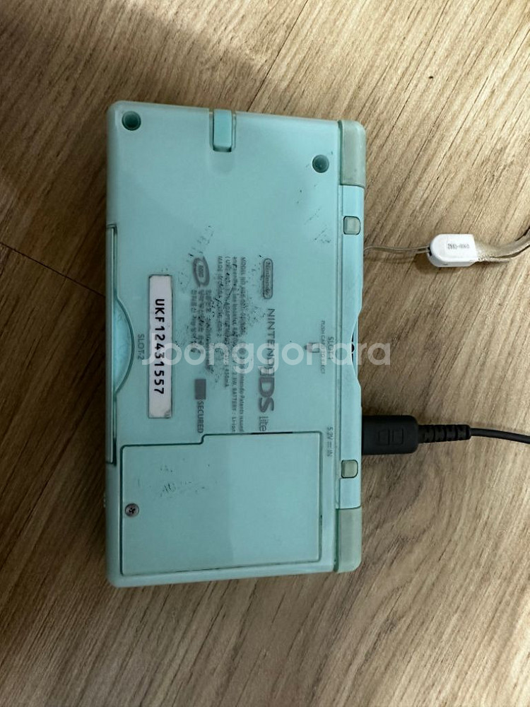 닌텐도 DS lite + 카트리지 3개--4