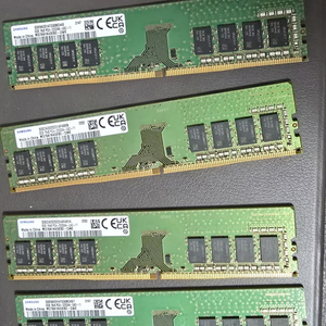 DDR4 3200, 25600 8G 4개