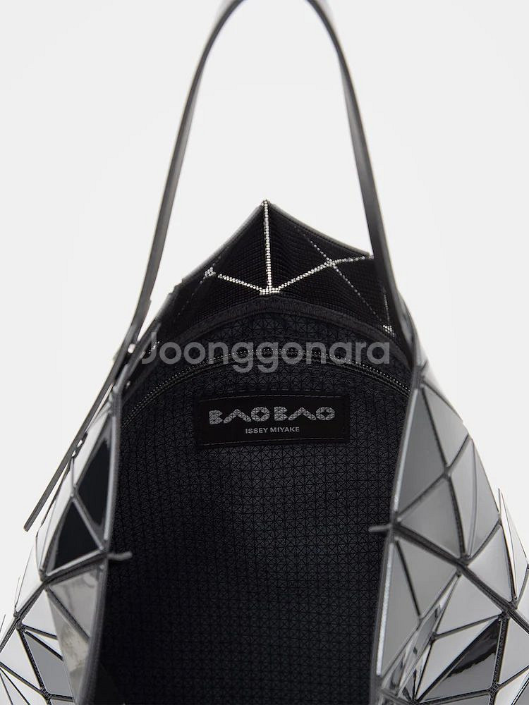 (새상품)바오바오 이세이미야케 루센트백 블랙--3