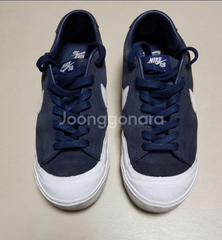 정품 나이키 에어 줌 올코트 스니커즈 270--0