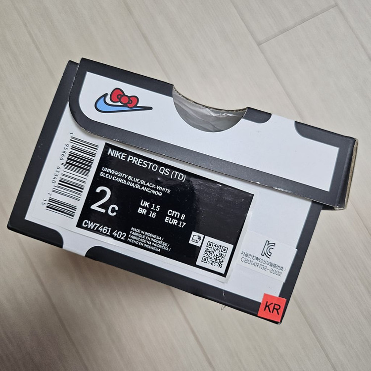 나이키 헬로키티 프리런 UK 1.5--6