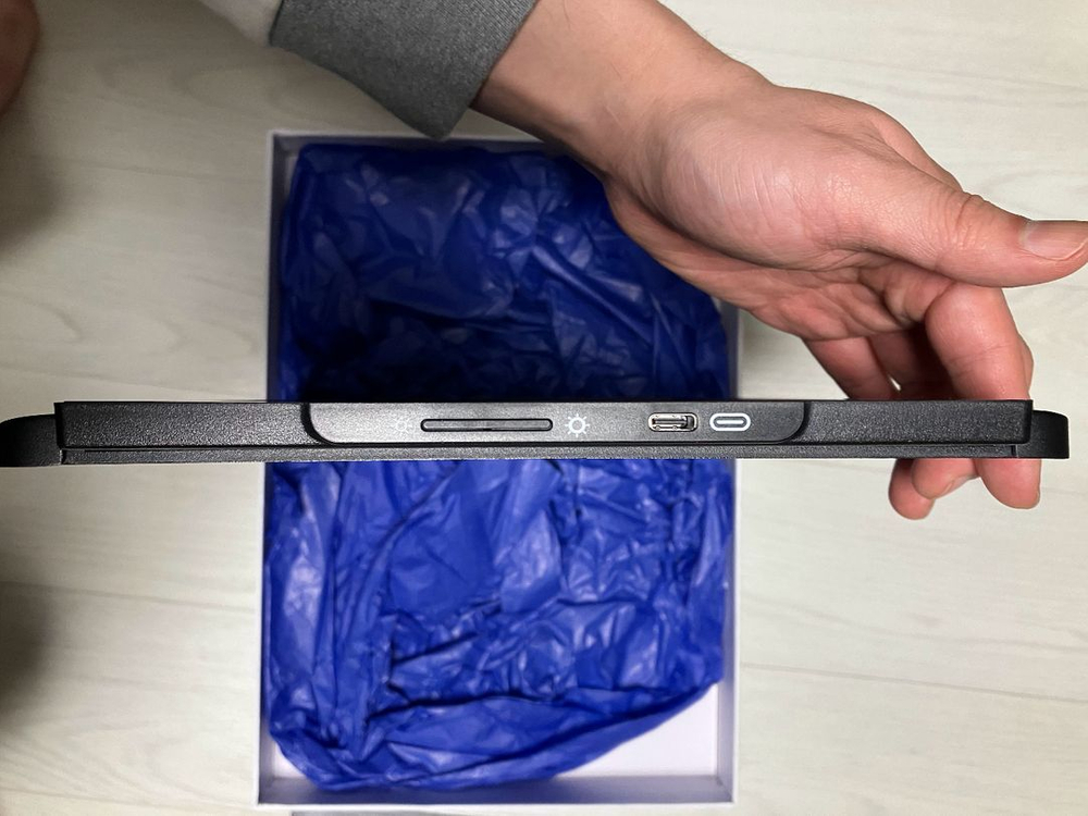 노트북 거치 휴대용 모니터 12인치--3