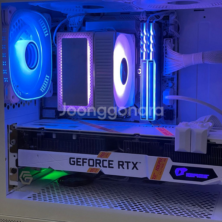 3070,12400f 화이트 본체팝니다--1