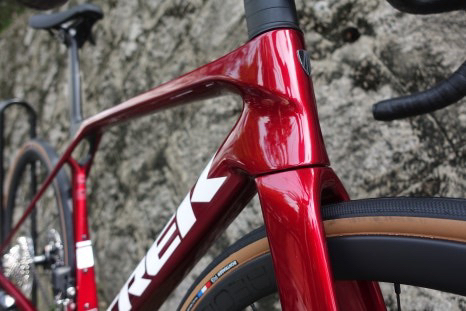 트렉 마돈 SL6 8세대(새제품)독보적인 디자인과 성능 이미지