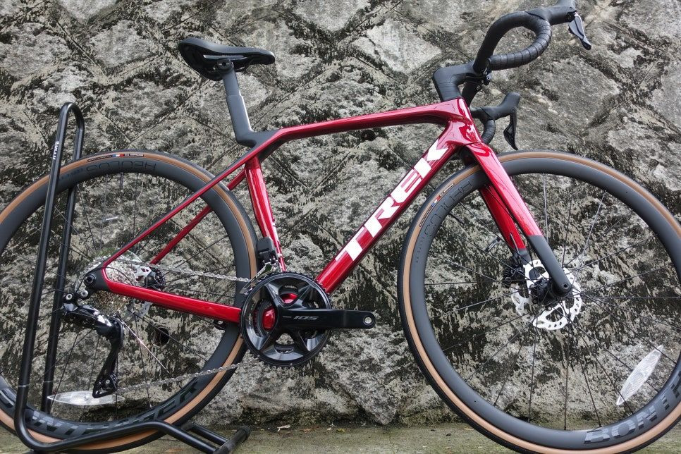 트렉 마돈 SL6 8세대(새제품)독보적인 디자인과 성능 이미지