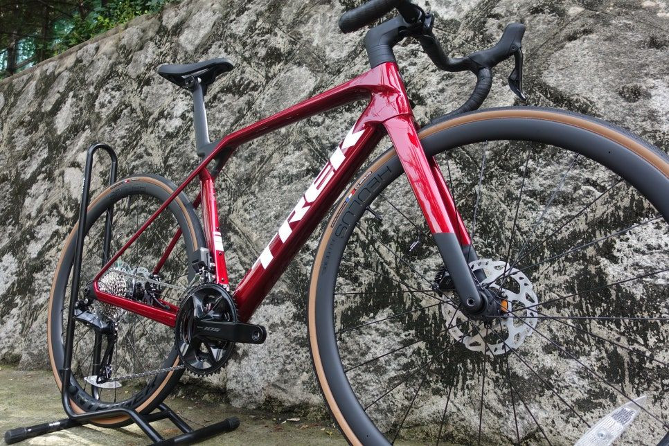 트렉 마돈 SL6 8세대(새제품)독보적인 디자인과 성능 이미지