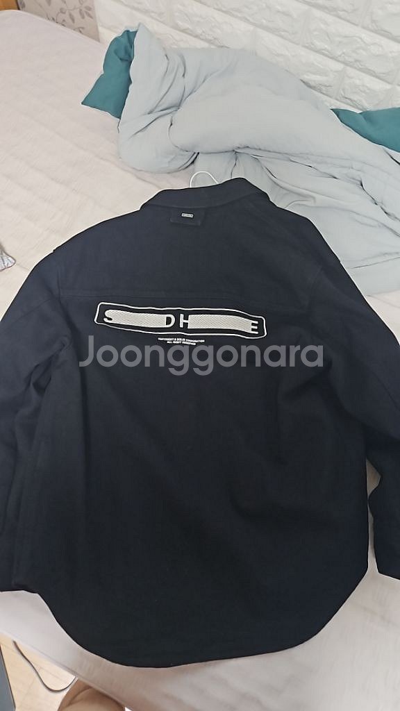 솔리드옴므 흑청데님 자켓팝니다--1