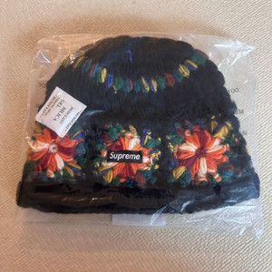슈프림 크로켓 비니(crochet beanie)