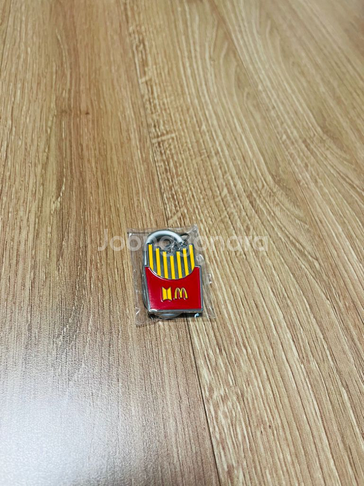 (미사용) 방탄소년단 다이어리, 맥도날드 키링--1