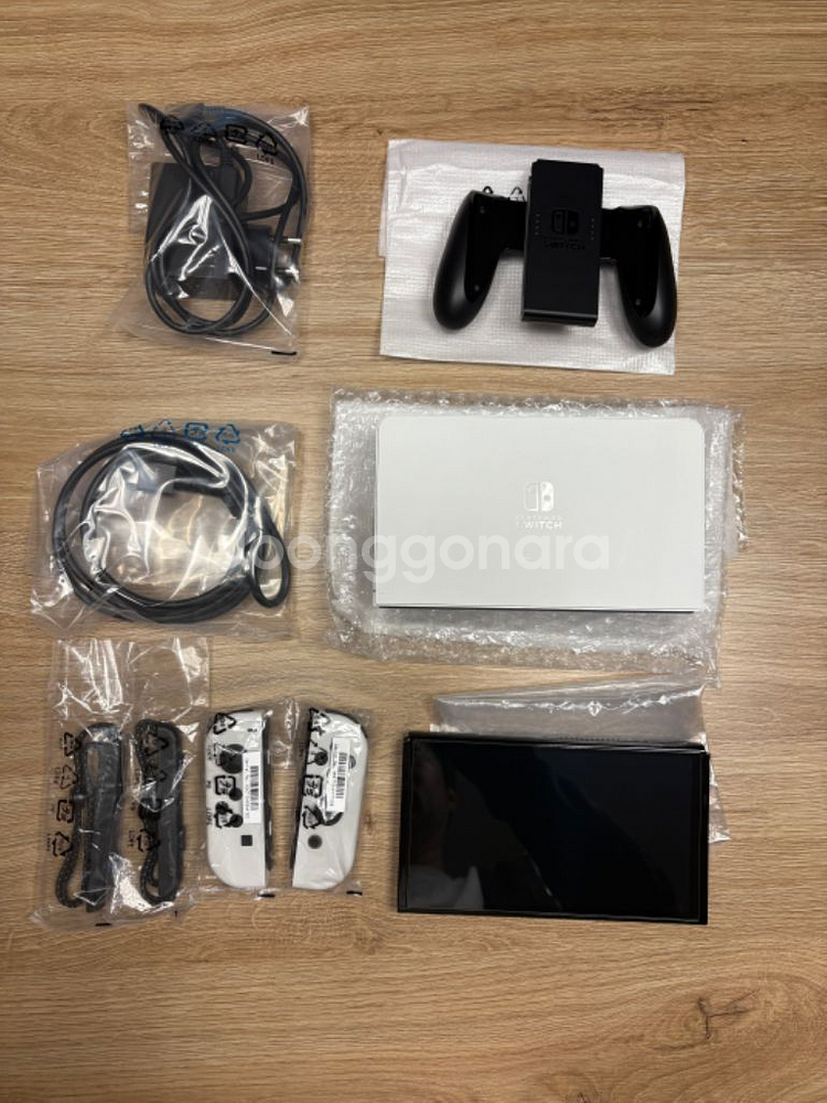 닌텐도 스위치 OLED 화이트 풀셋 (모동숲 포함)--4