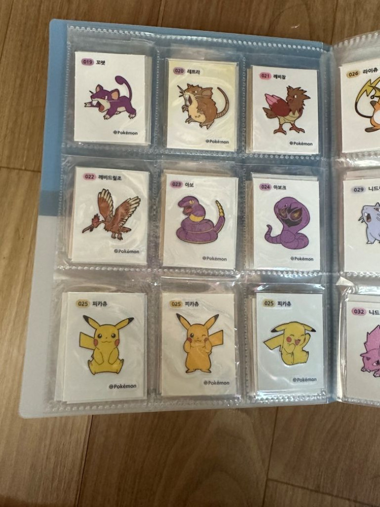 포켓몬 띠부띠부씰 띠부씰 251종팝니다 이미지