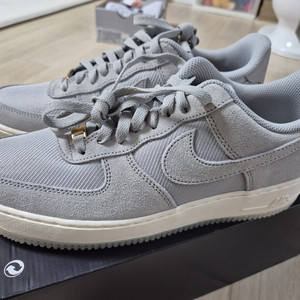 나이키 에어포스1 07 270.FZ5222 001