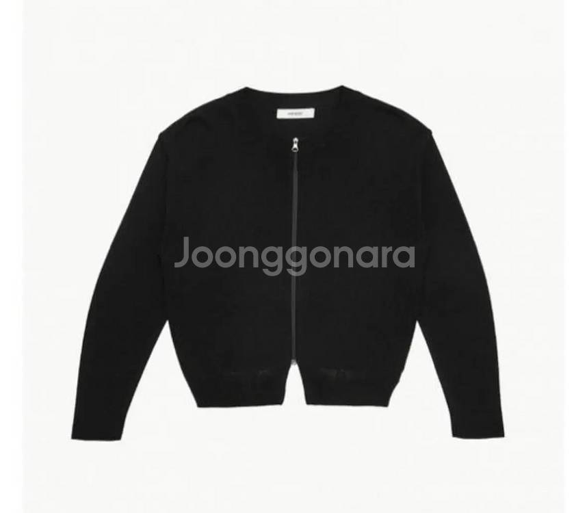 아모멘토 back cut-out cardigun 블랙--0