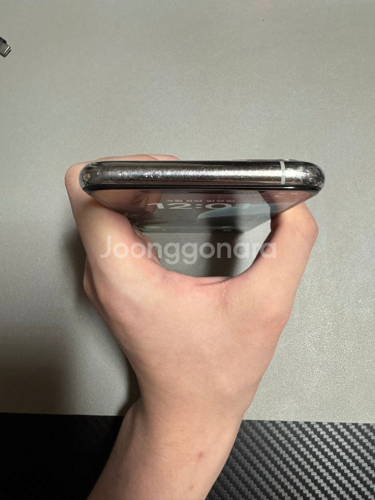 아이폰11프로 실버 64GB--4