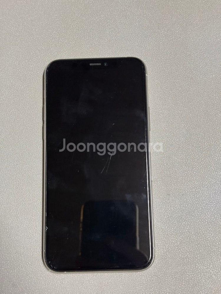 아이폰11프로 실버 64GB--1