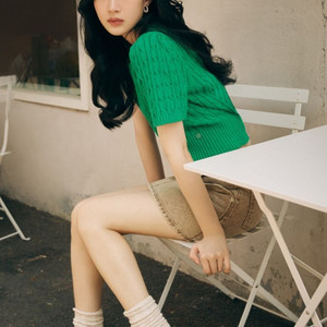 온앤온 문가영 케이블 반팔 니트 브이넥 여름 꽈배기