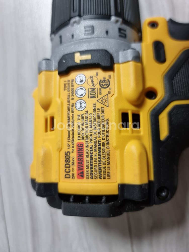 디월트 충전드릴DCD805, 앙카드릴DCH133--2
