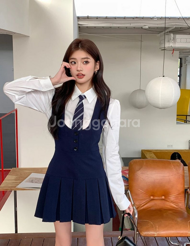 [대여/상태최상/보증금X]졸업사진 프레피룩 하이틴 교복--2
