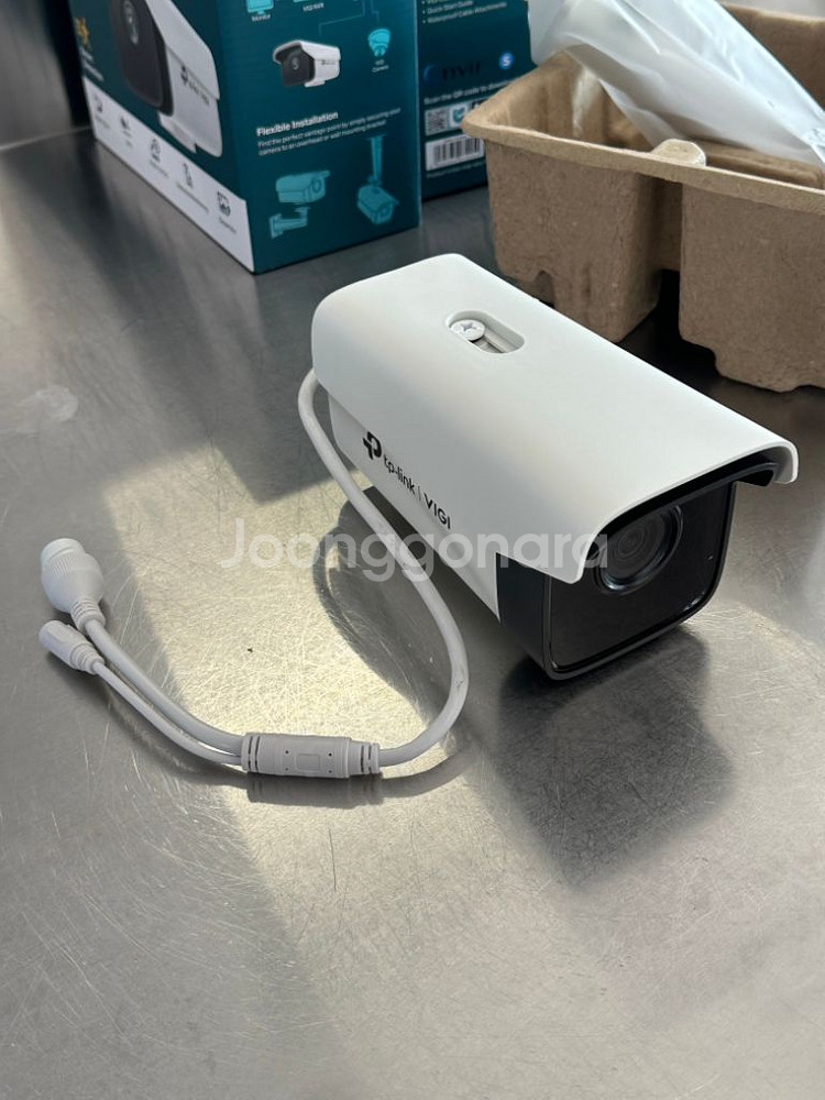 티피링크 VIGI C300HP-4 CCTV 판매합니다.--2