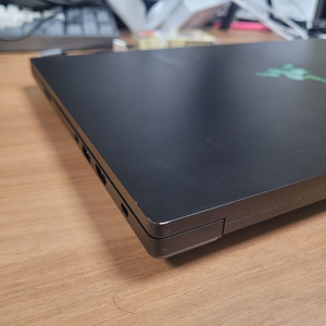 레이저 블레이드 16 4090 팔아요