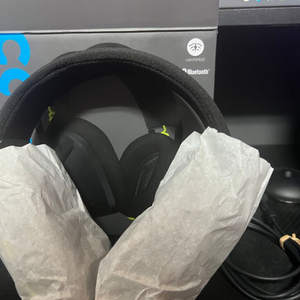 로지텍 LIGHTSPEED G435