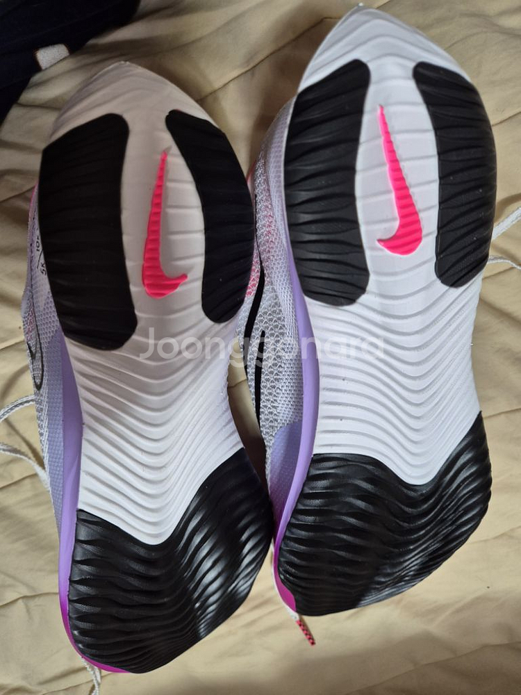 나이키 ZoomX 스트릭플라이 미사용 새상품--2