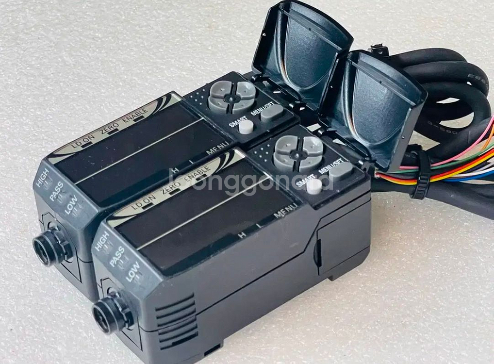OMRON. ZX2-LDA11--1