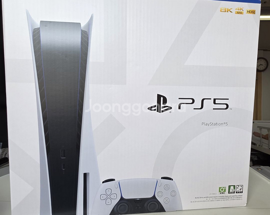 PS5 1118A 디스크 기본 구성품 싸게 판매 합니다--0