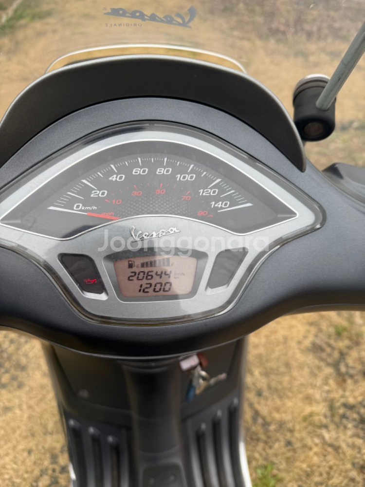 2014년식 키로수 짧은 베스파 스프린트 판매합니다.--8