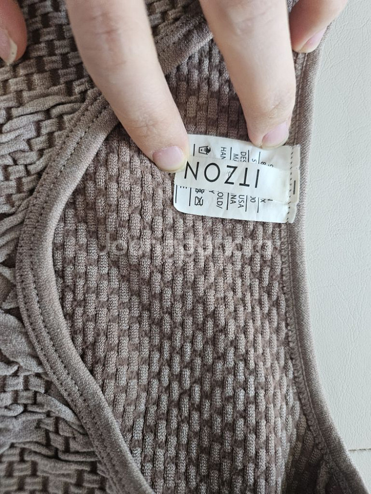 잇존어패럴 스펀지티--1