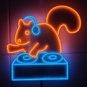 네온사인 다람쥐 dj 램프