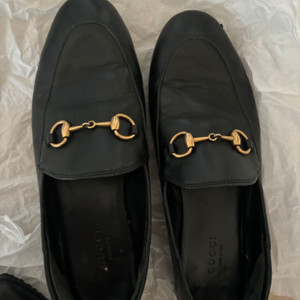 구찌조르단로퍼