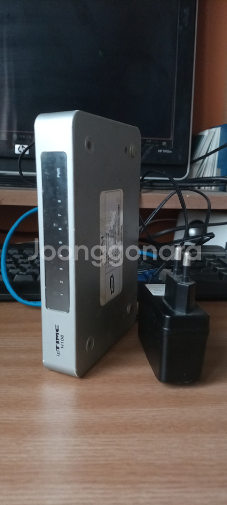 인터넷 스위칭 허브(8포트) +어댑터 +랜선, hub--1