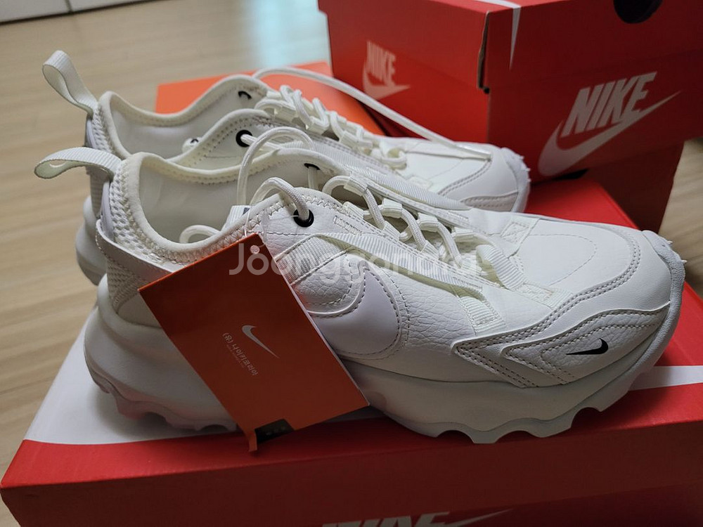 새상품 나이키 TC7900 운동화 스니커즈 245mm--2