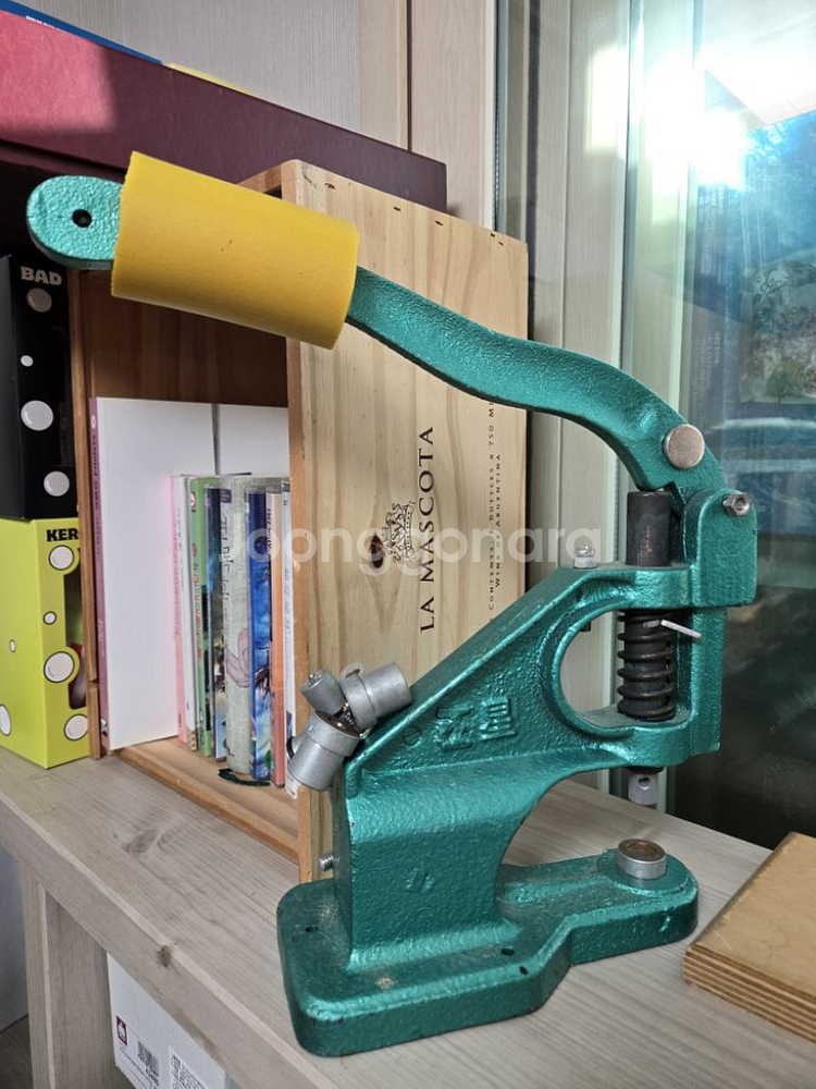 가죽공예 도구,킹슬리 불박기,포니 각종도구 팝니다.--9